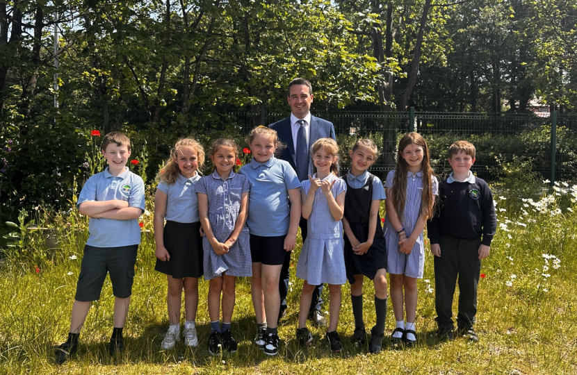 Green-fingered school children applauded by MP 