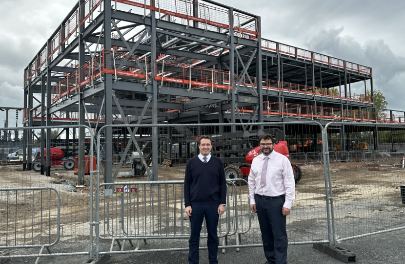 MP applauds exciting developments at Rhyl College following recent visit 